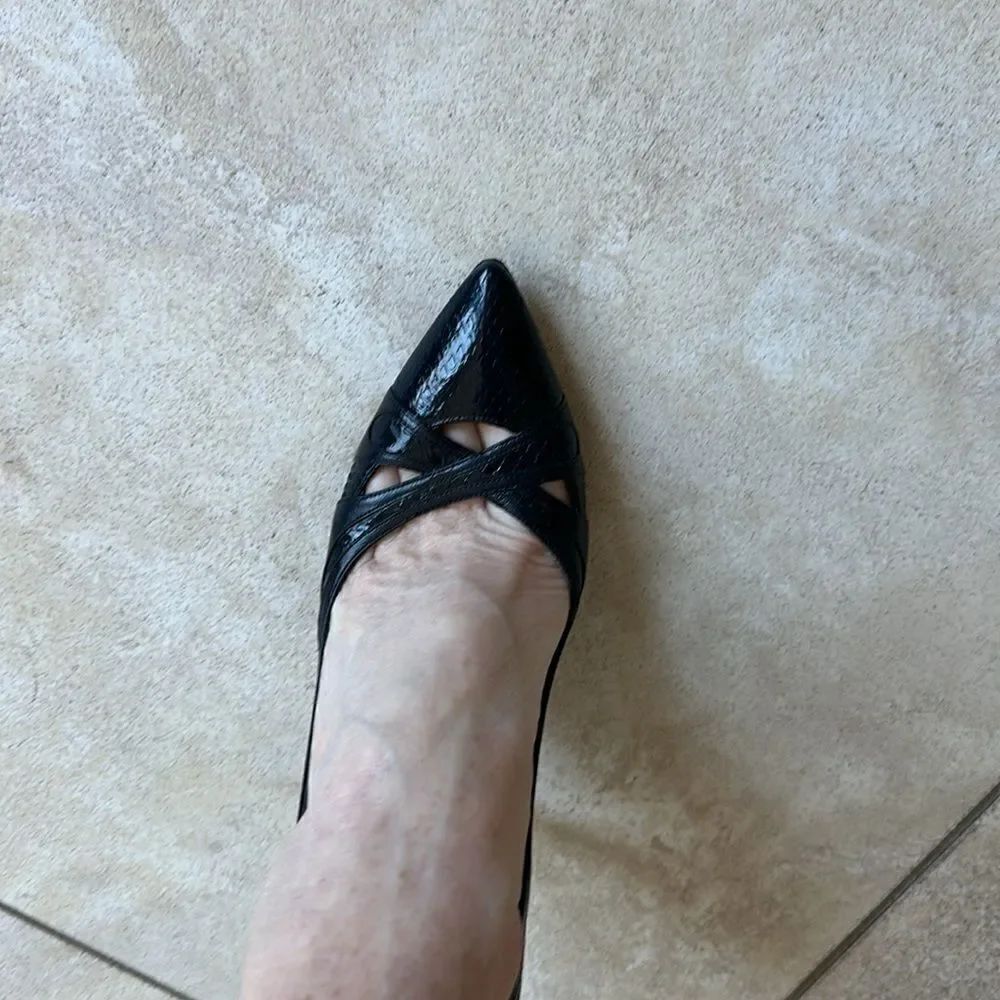 Jimmy Choo Navy Blue Snakeskin & Leather Pointed-Toe Pumps – Size 37.5 - Picture 10 of 14